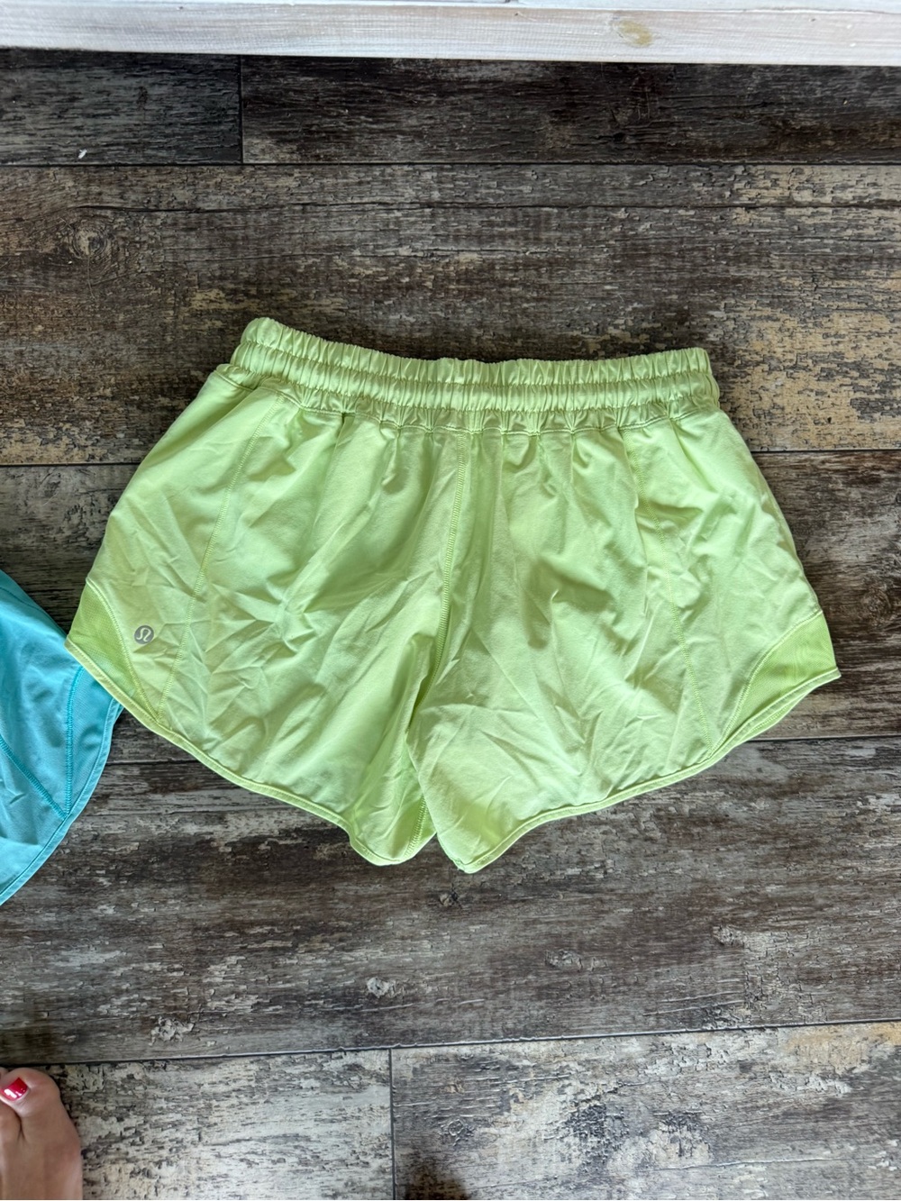 Lululemon blue green hottie hot running shorts - 8 - Picture 7 of 9